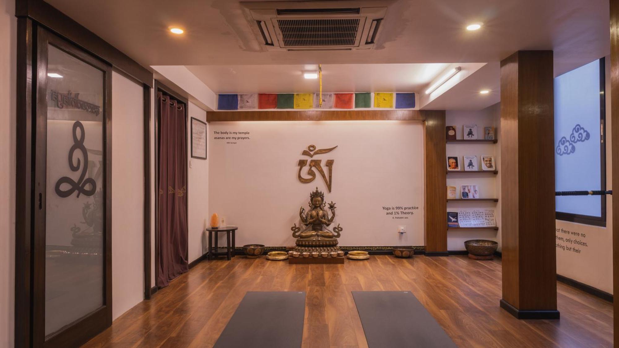 Dalai-La Boutique Hotel Kathmandu Bagian luar foto