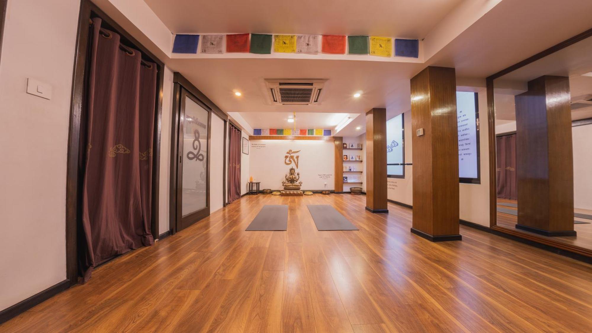Dalai-La Boutique Hotel Kathmandu Bagian luar foto