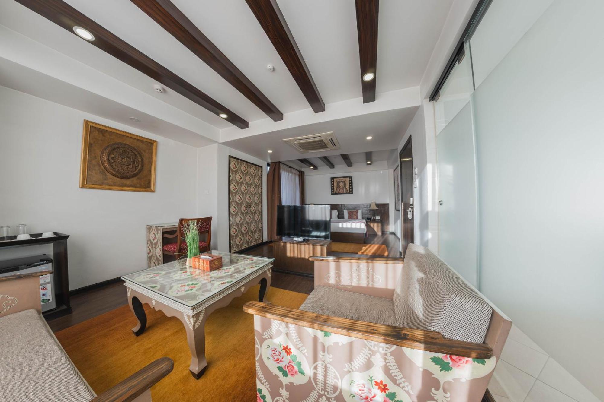 Dalai-La Boutique Hotel Kathmandu Bagian luar foto