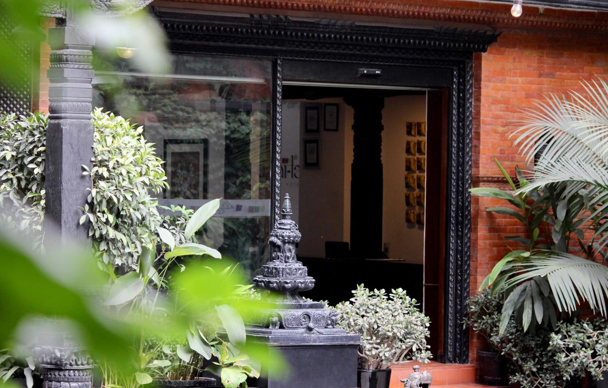 Dalai-La Boutique Hotel Kathmandu Bagian luar foto