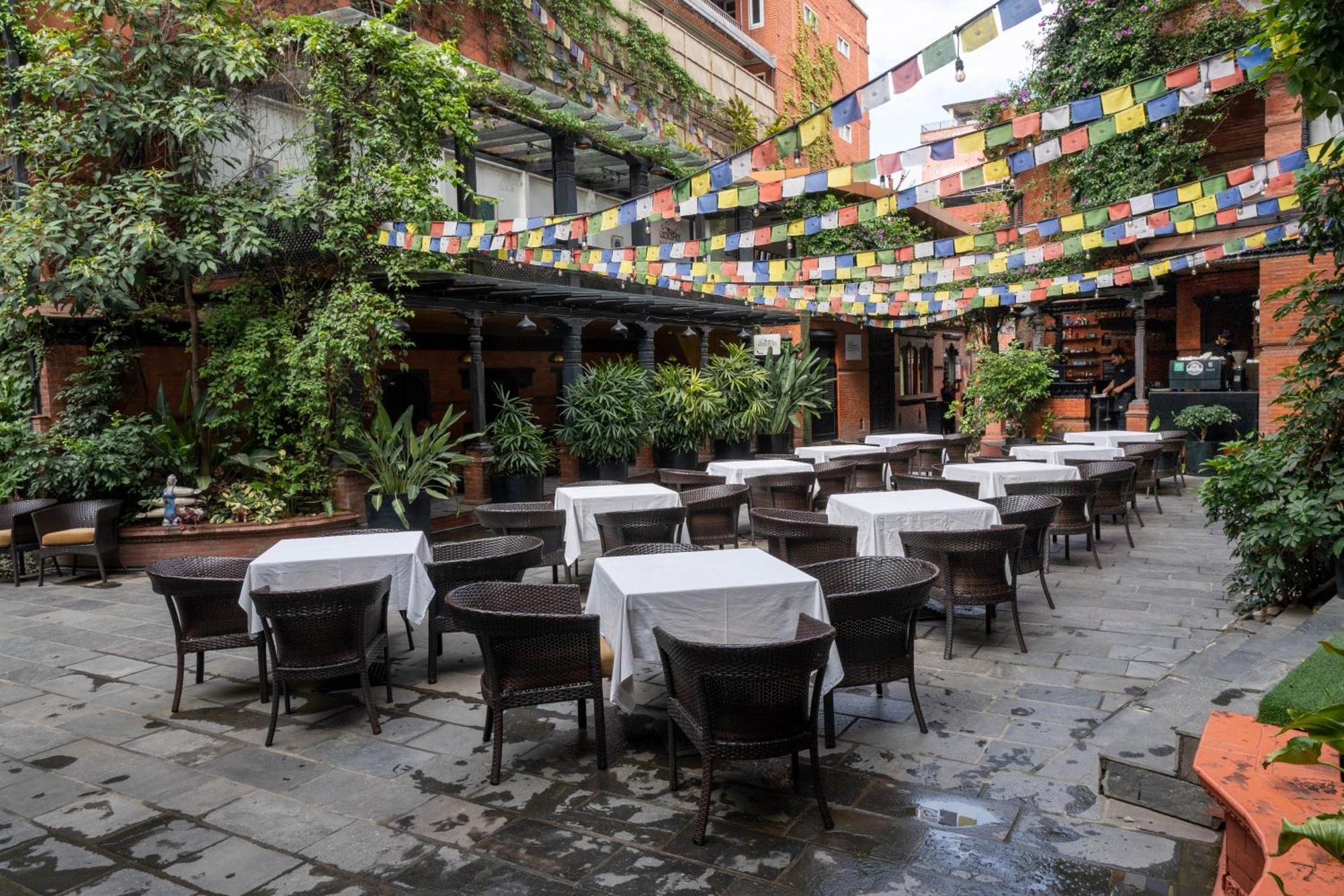 Dalai-La Boutique Hotel Kathmandu Bagian luar foto