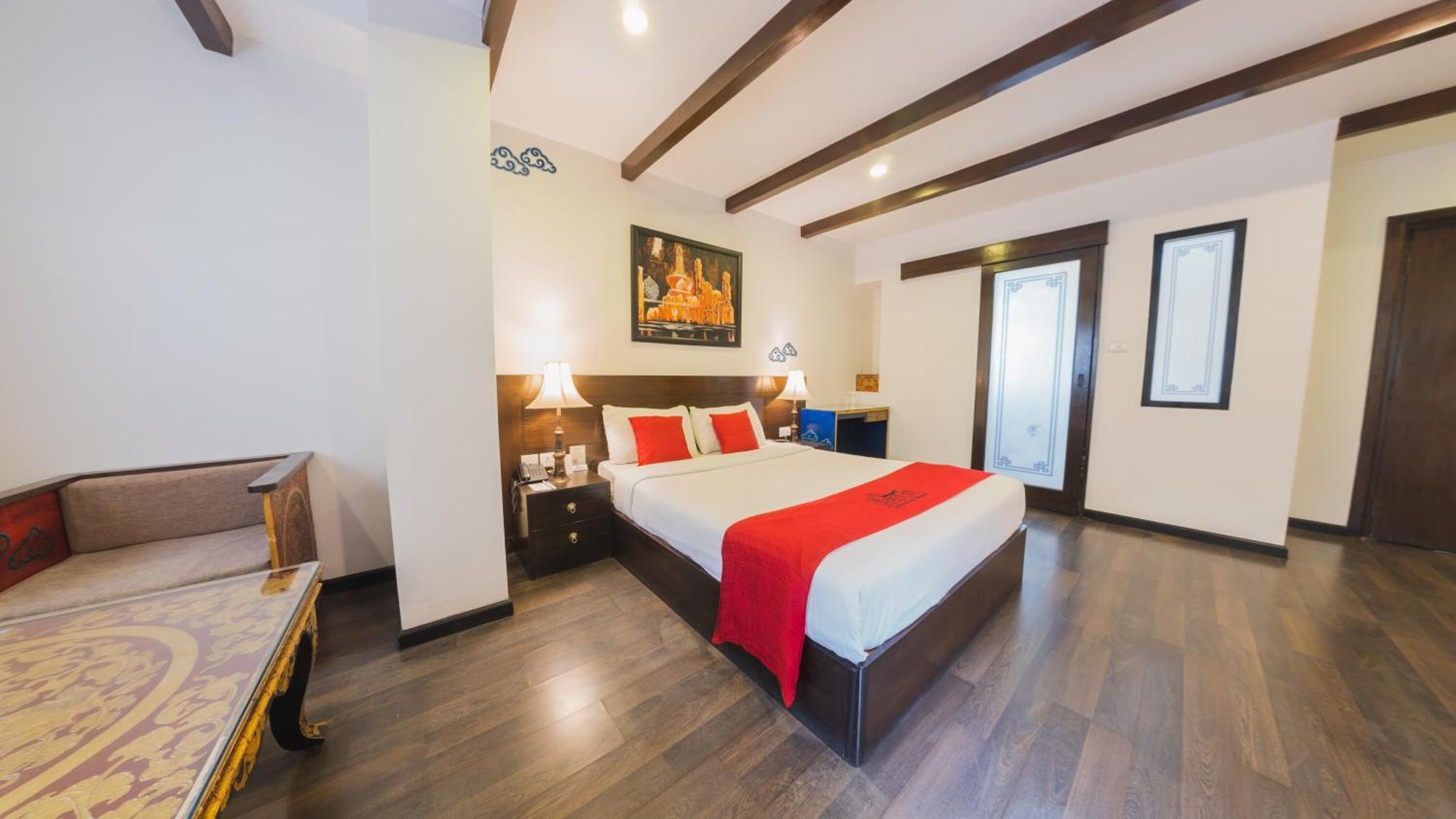 Dalai-La Boutique Hotel Kathmandu Bagian luar foto